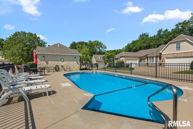 310 BOULDER CREEK Drive, Chatham, IL 62629