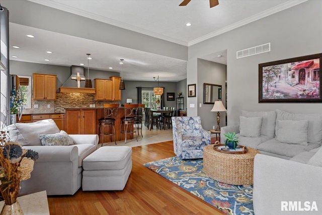 310 BOULDER CREEK Drive, Chatham, IL 62629