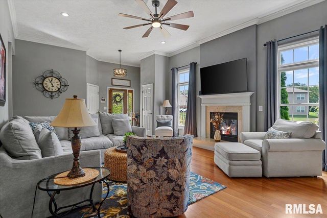 310 BOULDER CREEK Drive, Chatham, IL 62629