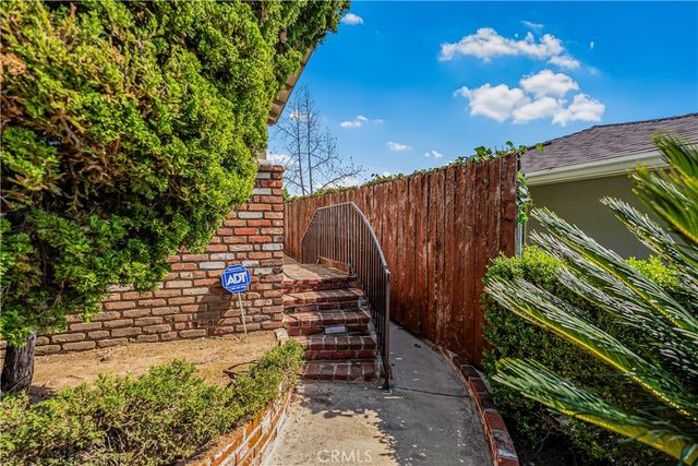 1111 Arbor Dell Road, Los Angeles, CA 90041