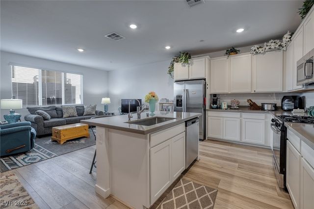 1548 Maria Crossing Avenue, Henderson, NV 89002