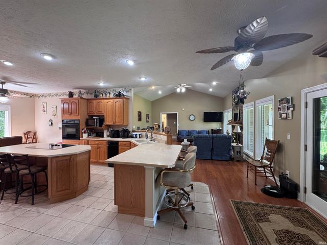 11624 W Briarwood Drive, Monticello, IN 47960