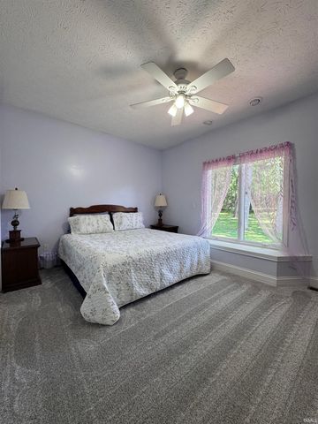 11624 W Briarwood Drive, Monticello, IN 47960