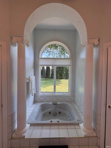 11624 W Briarwood Drive, Monticello, IN 47960