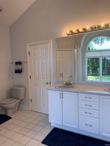 11624 W Briarwood Drive, Monticello, IN 47960
