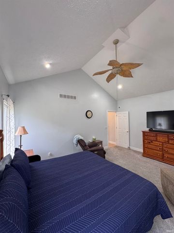 11624 W Briarwood Drive, Monticello, IN 47960