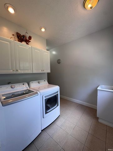 11624 W Briarwood Drive, Monticello, IN 47960
