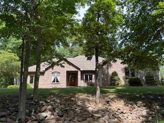 11624 W Briarwood Drive, Monticello, IN 47960
