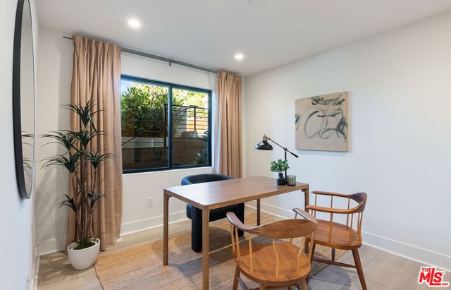 1324 Douglas Street, Los Angeles, CA 90026