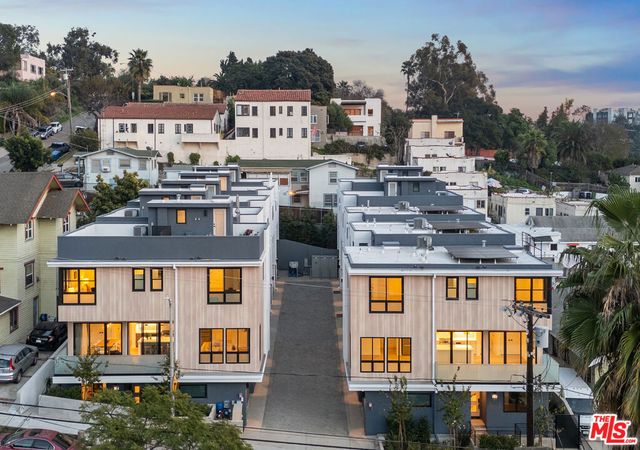 1324 Douglas Street, Los Angeles, CA 90026