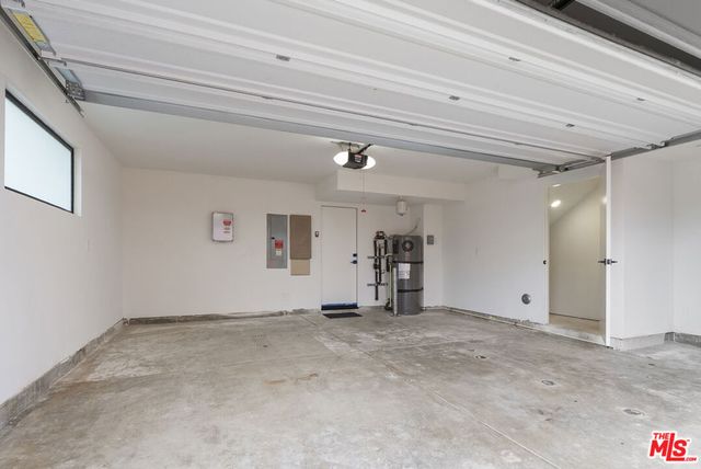 1324 Douglas Street, Los Angeles, CA 90026