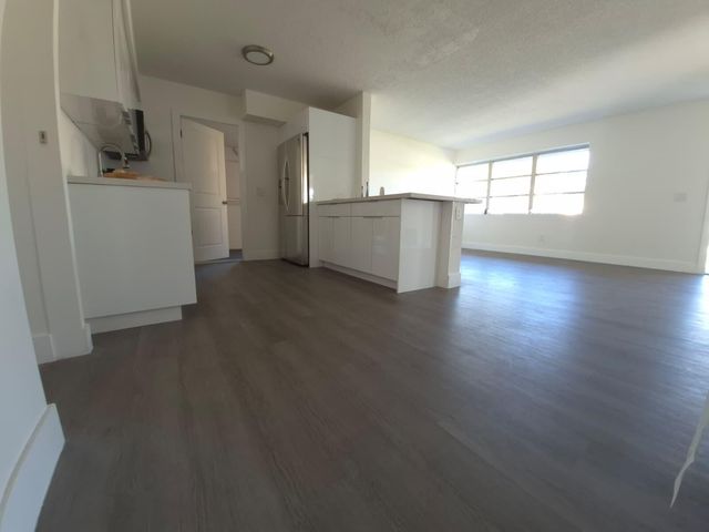 9040 NW 26th Place, Sunrise, FL 33322