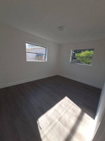 9040 NW 26th Place, Sunrise, FL 33322