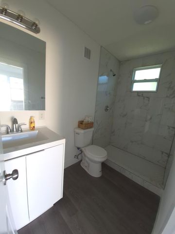 9040 NW 26th Place, Sunrise, FL 33322