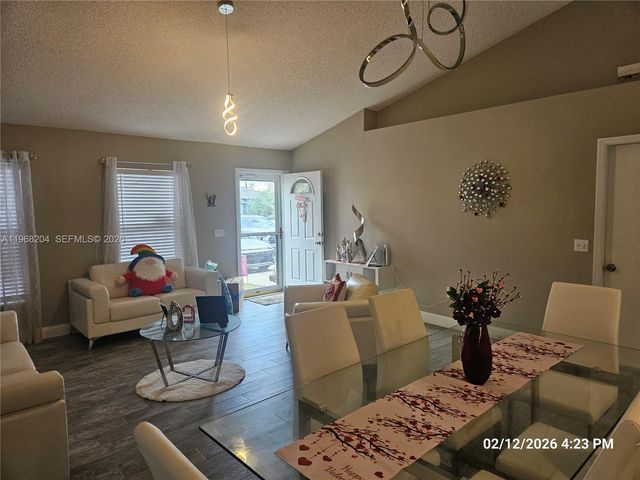 3046 Blaine Circle, Deltona, FL 32738