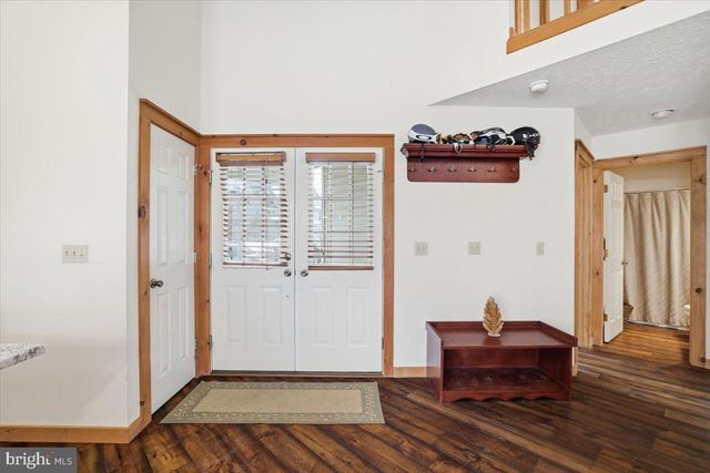 207 SYCAMORE CT, Tannersville, PA 18372