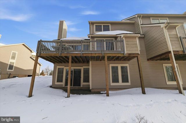 207 SYCAMORE CT, Tannersville, PA 18372