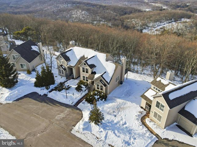 207 SYCAMORE CT, Tannersville, PA 18372