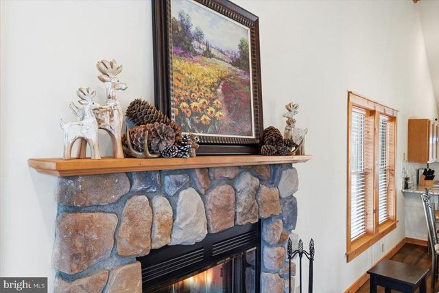 207 SYCAMORE CT, Tannersville, PA 18372