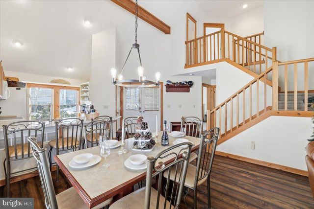 207 SYCAMORE CT, Tannersville, PA 18372