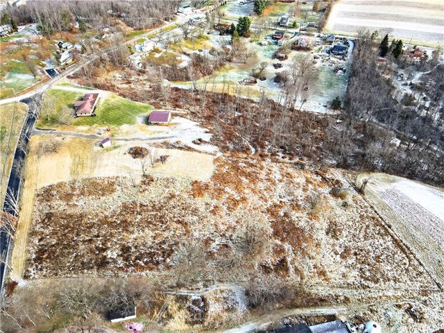 582 Green Valley Road, Nottingham, PA 15330