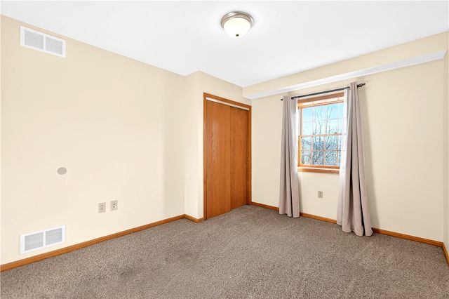 582 Green Valley Road, Nottingham, PA 15330