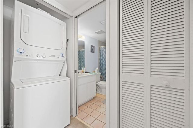 345 Mango ST 605, Fort Myers Beach, FL 33931