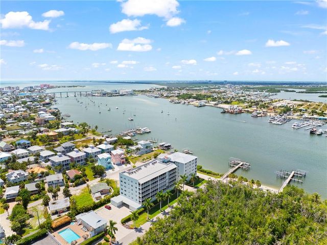 345 Mango ST 605, Fort Myers Beach, FL 33931