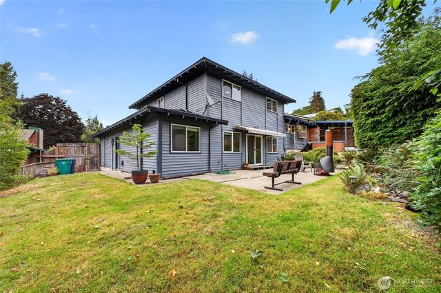 2307 SW 323rd ST, Federal Way, WA 98023