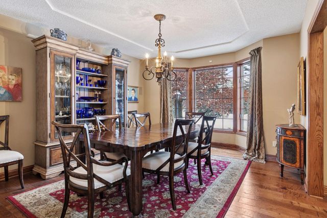 27 Scotch Pine Road, North Oaks, MN 55127