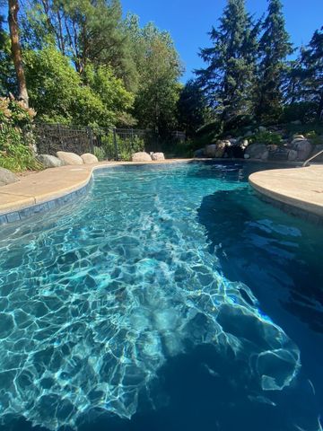 27 Scotch Pine Road, North Oaks, MN 55127