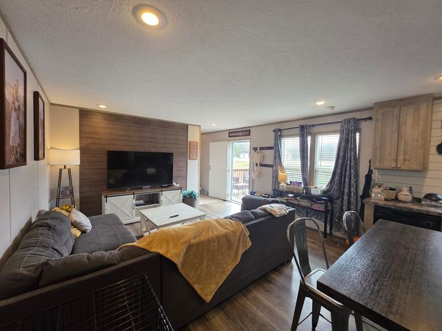 884 Holly Grove Road, Corbin, KY 40701