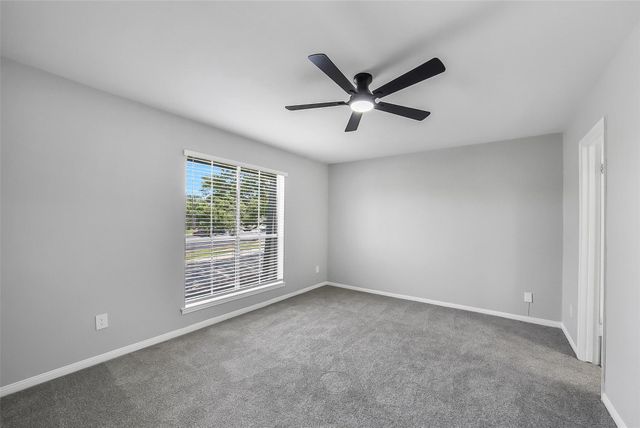 14703 Barryknoll Lane 11, Houston, TX 77079