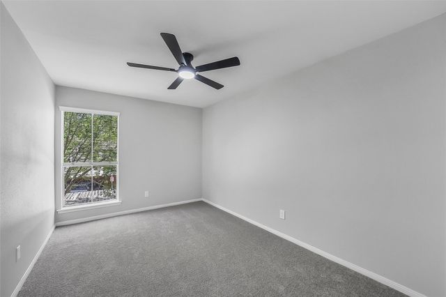 14703 Barryknoll Lane 11, Houston, TX 77079