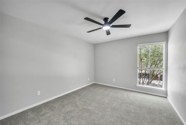 14703 Barryknoll Lane 11, Houston, TX 77079