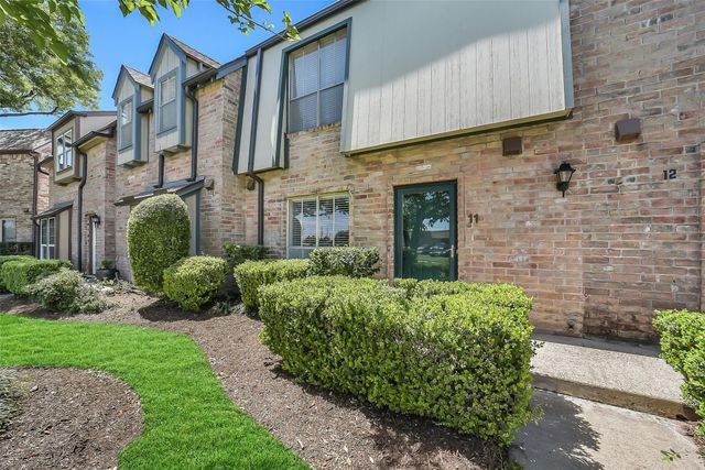 14703 Barryknoll Lane 11, Houston, TX 77079