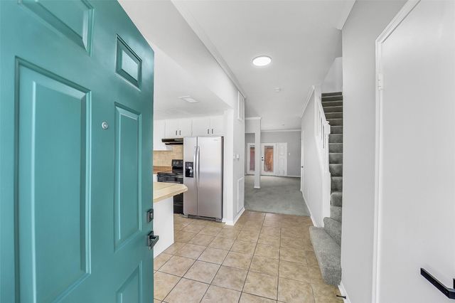 14703 Barryknoll Lane 11, Houston, TX 77079