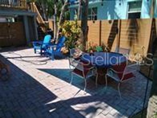 2802 PASS A GRILLE WAY 2, St Petersburg, FL 33706