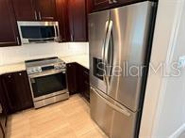 2802 PASS A GRILLE WAY 2, St Petersburg, FL 33706