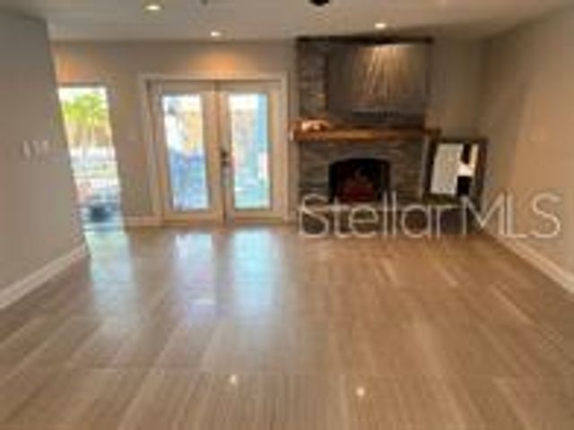 2802 PASS A GRILLE WAY 2, St Petersburg, FL 33706