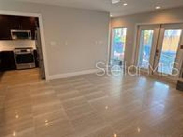 2802 PASS A GRILLE WAY 2, St Petersburg, FL 33706