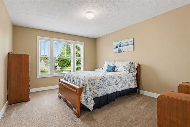 7342 Silver Meadow Drive, Rockford, MI 49341