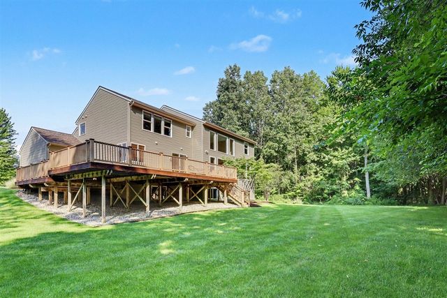 7342 Silver Meadow Drive, Rockford, MI 49341