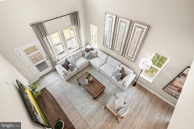 555 ARROWGRASS LN, New Castle, DE 19720