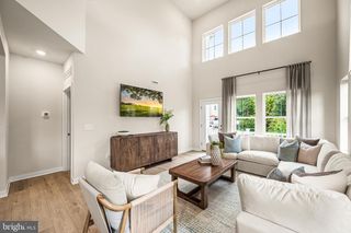 555 ARROWGRASS LN, New Castle, DE 19720