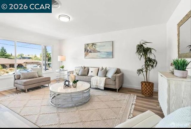 20 S Hillside Rd, Antioch, CA 94509