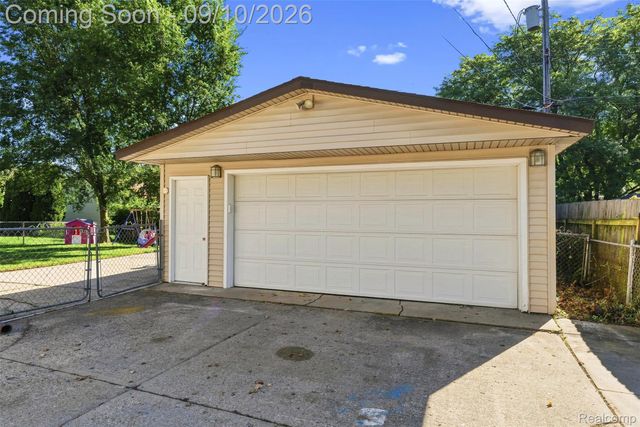 5337 Seymour Road, Swartz Creek, MI 48473