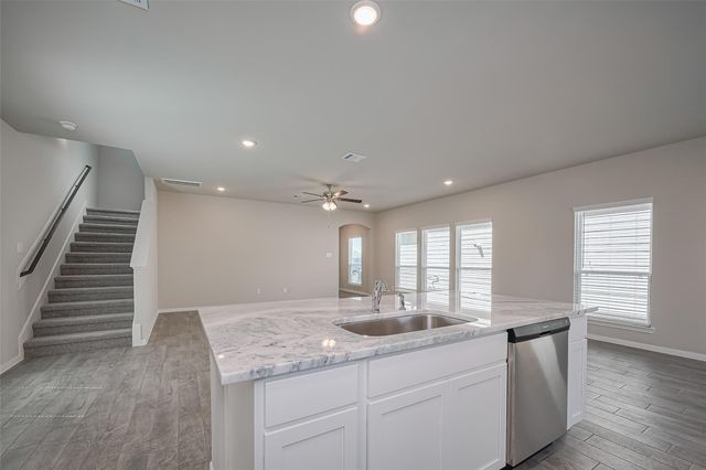 750 Marion Place Drive, Dayton, TX 77535