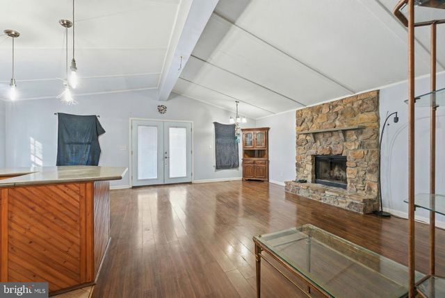 24 CEMETERY RD, North East, MD 21901