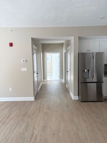 2 S Spooner St 4, Plymouth, MA 02360